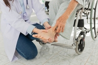 Common Causes of Foot Pain in Seniors
